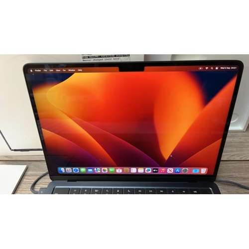 8541 - APPLE MACBOOK AIR 2022, APPLE M2 CHIP, 8GB RAM, 512GB SSD, 13.6 INCH IN MIDNIGHT, MLY43B/A / LIMITED... 