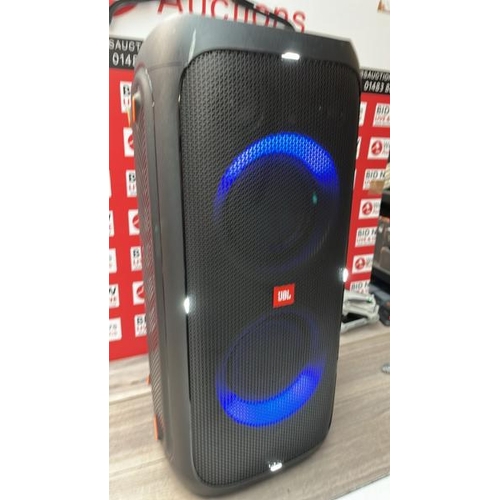 8549 - JBL PARTYBOX 310 BLUETOOTH PARTY SPEAKER / MINIMAL SIGNS OF USE / POWERS UP, CONNECTS AND PLAYS MUSI... 