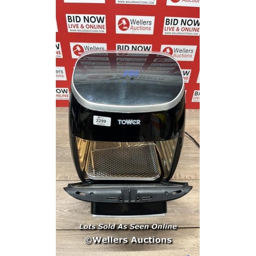 4106 - TOWER AIR FRYER OVEN / POWERS UP / SIGNS OF USE