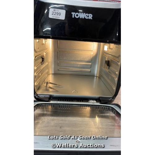 4106 - TOWER AIR FRYER OVEN / POWERS UP / SIGNS OF USE