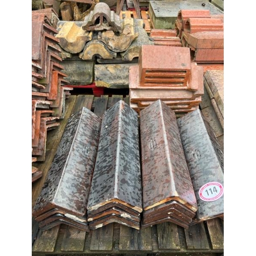 114 - Pallet of x24 salt glazed and vented ridge tiles, sizes and styles vary