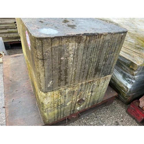 27 - X4 Large Yorkstone gate bases in square form, each measures approx. 57.5 l x 57 w x 33cm h