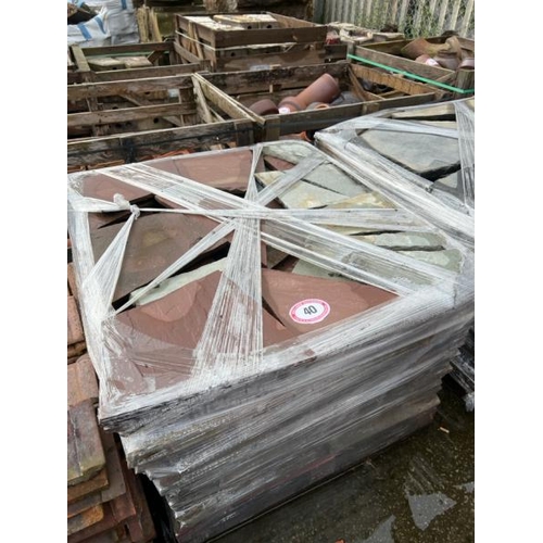 40 - Large quantity of Indian stone crazy paving, various sizes and styles, pallet dimensions: 65 h x 110... 