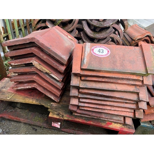 43 - Approx. x30 terracotta ridge tiles, sizes vary, approx. 38cm l