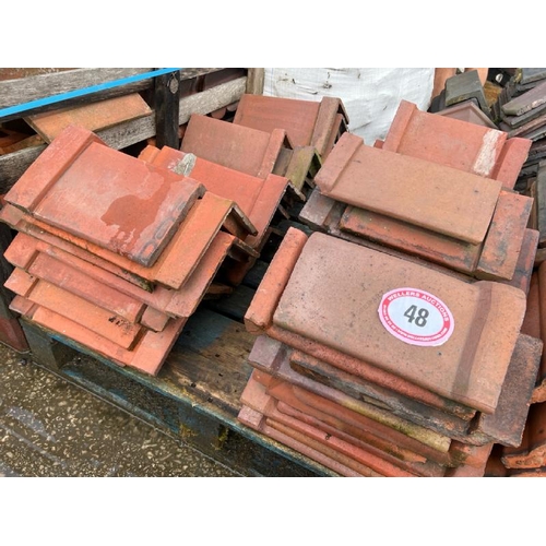 48 - Pallet of approx. x50 mixed ridge tiles inc. terracotta and salt glazed, sizes and angles vary