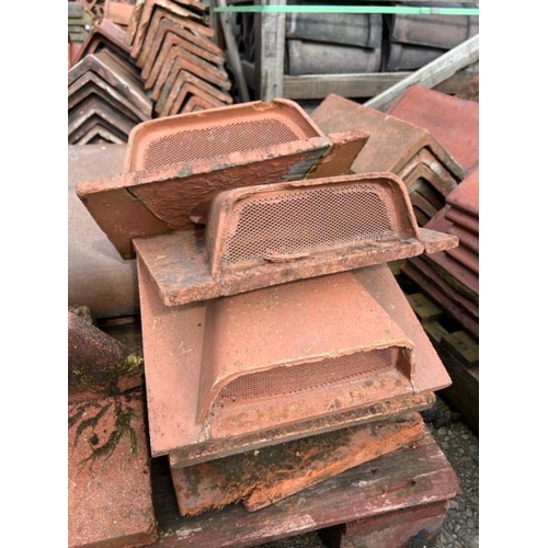 55 - X5 vented roof tiles, measures 33 w 27cm d