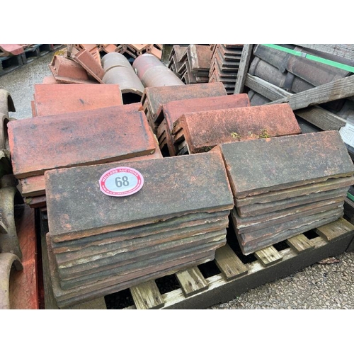 68 - Pallet of approx. x40 terracotta ridge tiles, measures approx. 45cm l