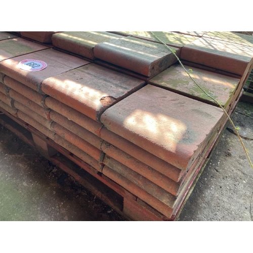 682 - Approx. x100 terracotta window sill copings, each approx. 23 x 22cm