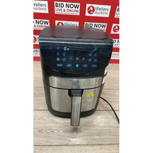 8037 - GOURMIA 6.7L DIGITIAL AIR FRYER / POWERS UP / SIGNS OF USE / B4