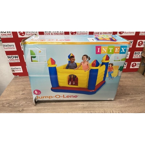 8041 - INTEX JUMP-O-LENE CASTLE BOUNCER PLAYHOUSE / SIGNS OF USE / F17