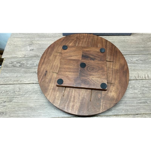 8057 - MIKASA ACACIA LAZY SUSAN  / MINIMAL SIGNS OF USE / B5