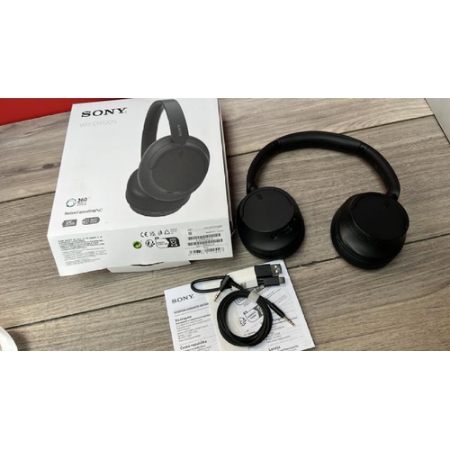 8515 - SONY WHCH720NB NOISE CANCELLING OVEREAR HEADPHONES / POWERS UP, CONNECTS & PLAYS MUSIC / WITH BOX / ... 