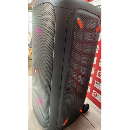 8549 - JBL PARTYBOX 310 BLUETOOTH PARTY SPEAKER / MINIMAL SIGNS OF USE / POWERS UP, CONNECTS AND PLAYS MUSI... 