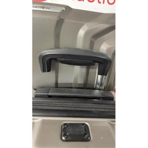 4039 - SAMSONITE ENDURE 2PC. HARDSIDE LUGGAGE SET / SIGNS OF USE / SMALL CASE HAS DAMAGED HANDLE / P1