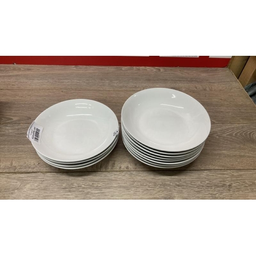 4043 - PASTA BOWL SET / NEW WITH MARKE / F19