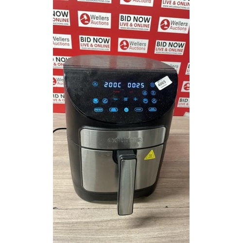 4065 - GOURMIA 6.7L DIGITIAL AIR FRYER / POWERS UP / SIGNS OF USE / F21