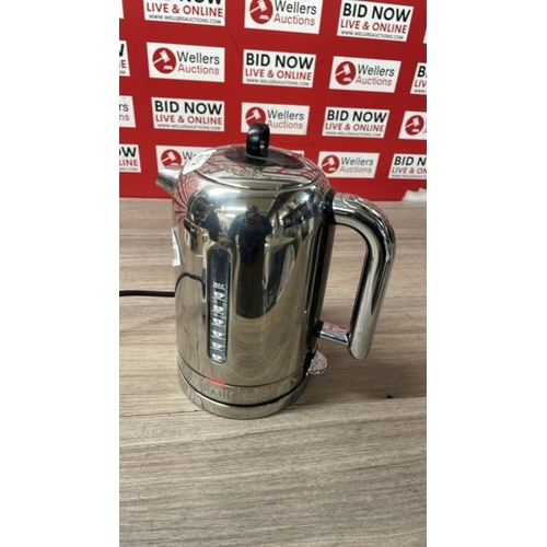 4072 - DUALIT CLASSIC KETTLE / POWERS UP / SIGNS OF USE / C40