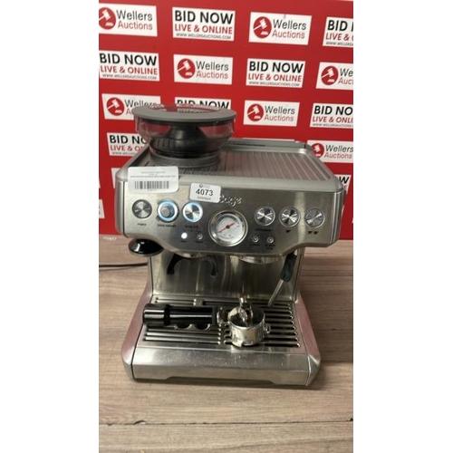 4073 - SAGE BARISTA EXPRESS BES875BSS PUMP COFFEE MACHINE / POWERS UP / SIGNS OF USE / C40