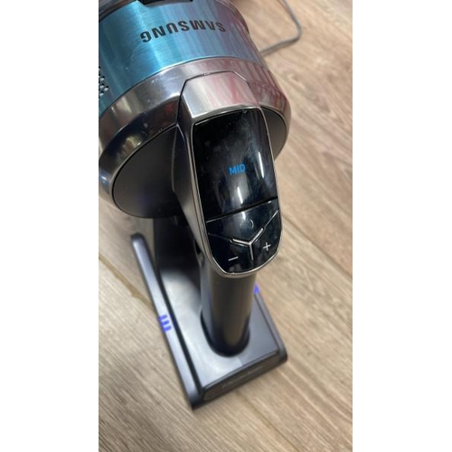 4120 - SAMSUNG JET 75 PET VACUUM CLEANER (VS20T7532T1/EU) / POWERS UP / SIGNS OF USE / MAY REQUIRE CHARGING... 