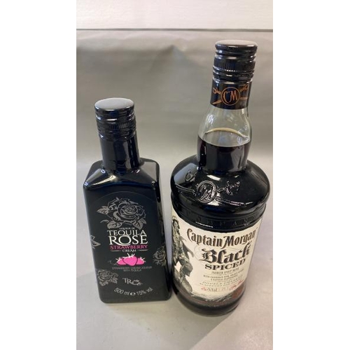 9516 - CAPTAIN MORGAN BLACK SPICED SPIRIT DRINK 1L + TEQUILA ROSE STRAWBERRY CREAM 500ML