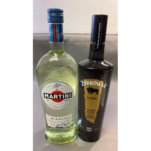 9517 - MARTINI BIANCO ITALIA 1L + ZUBROWKA VODKA OF POLAND 700ML