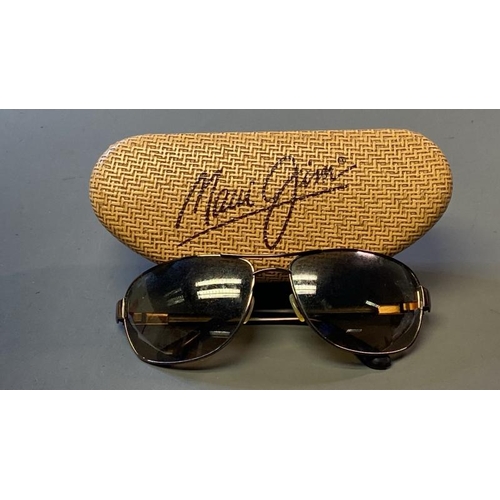 9618 - MAUI JIM SUNGLASSES + CASE - PRE OWENED