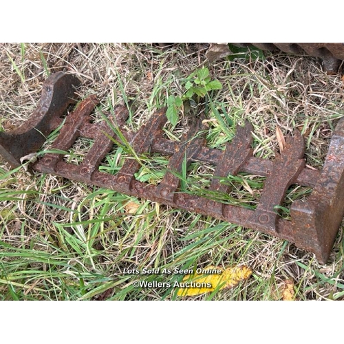 114 - Fire grate 18cm (h) x 40cm (w) x 27cm (d) and front / Please bring equipment and labour to assist wi... 