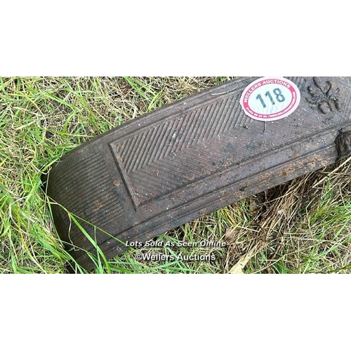 118 - Iron fire fender, 20cm (h) x 100cm (w) / Please bring equipment and labour to assist with removal of... 