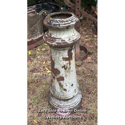 120 - Cast iron bollard, 68cm (h) / Please bring equipment and labour to assist with removal of all lots. ... 