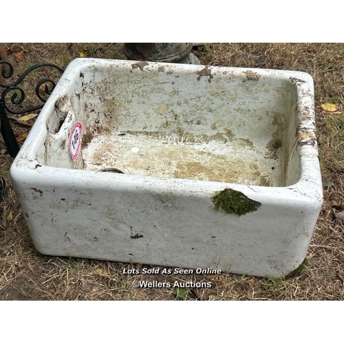 146 - Butlers sink, 24cm (h) x 45cm (w) x 62cm (d) / Please bring equipment and labour to assist with remo... 