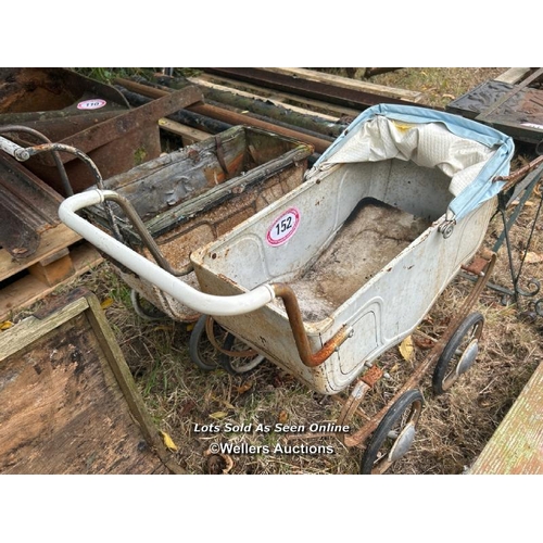 152 - Two vintage prams / Please bring equipment and labour to assist with removal of all lots. All lots a... 