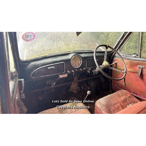 159 - Morris Minor 1000, non-runner, reg: WOR 181, original mileage indicates 15,559, car no. MYAS3 750442... 