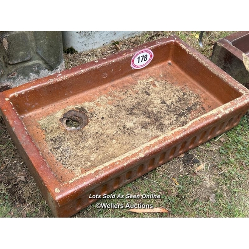 178 - Salt glazed sink, 13cm (h) x 76cm (w) x 46cm (d) / Please bring equipment and labour to assist with ... 