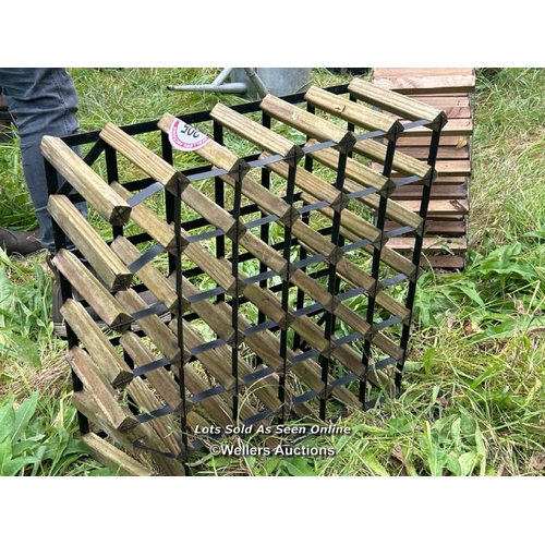 205 - Wine rack, to store thirty-six bottles / Please bring equipment and labour to assist with removal of... 