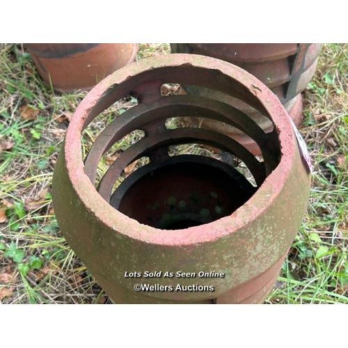 240 - Vented terracotta chimney pot, 46cm (h) / Please bring equipment and labour to assist with removal o... 