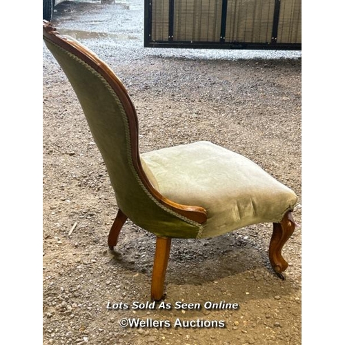 275 - A Victorian walnut nursing chair, 88cm (h) x 58cm (w) x 46cm (d) / Please bring equipment and labour... 