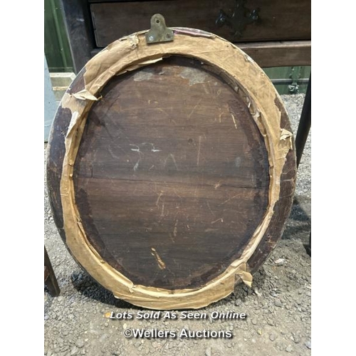 289 - A 19th century oval shaped mirror in giltwood frame, 65cm (h) x 53cm (d) / Please bring equipment an... 