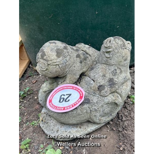 29 - Reconstituted stone statue, pigs on a motorbike, 25cm (h) / Please bring equipment and labour to ass... 