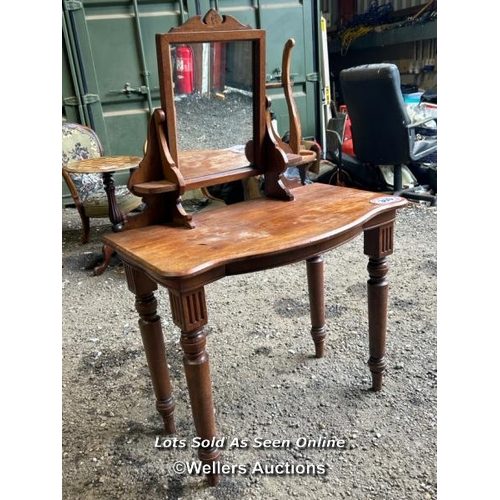 360 - A Victorian mahogany dressing table, 138cm (h) x 90cm (w) x 53cm (d) / Please bring equipment and la... 