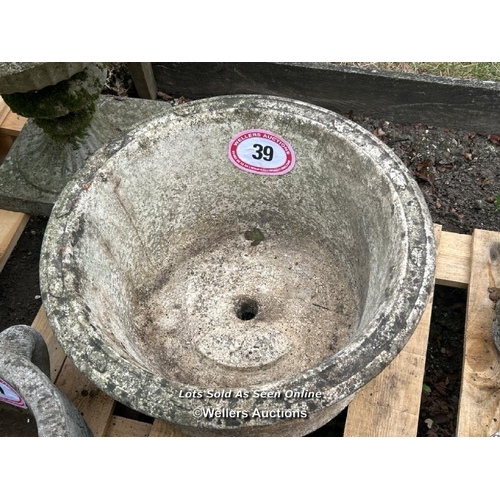 39 - Cotsworld style reconstituted stone planter, 26cm (h) x 52cm (dia) / Please bring equipment and labo... 