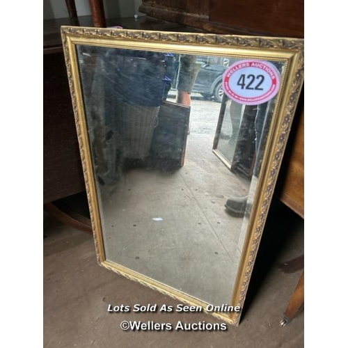 422 - A bevel edged mirror in giltwood frame, 80cm (h) x 55cm (w) / Please bring equipment and labour to a... 