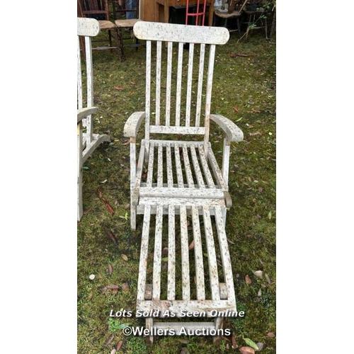 436 - A pair of Tuchique teak steamer chairs, 94cm (h) x 60cm (w) x 144cm (l) / Please bring equipment and... 