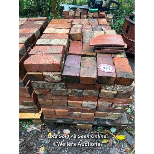 471 - x250 wire cut bricks (no lifting equipment on site, buyer must be prepared with suitable labour for ... 