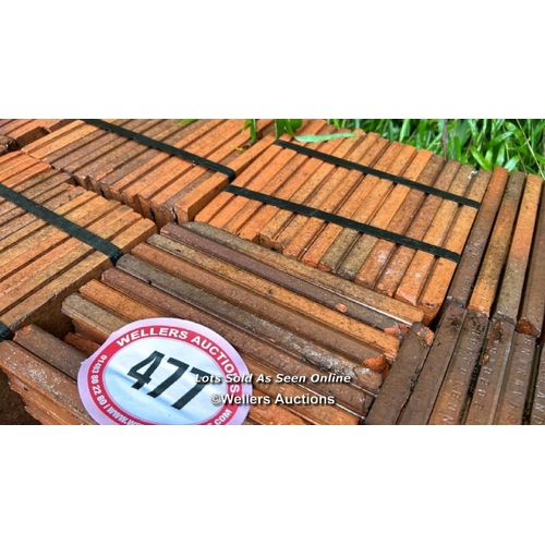 477 - x250 Hawkins pavers (no lifting equipment on site, buyer must be prepared with suitable labour for r... 