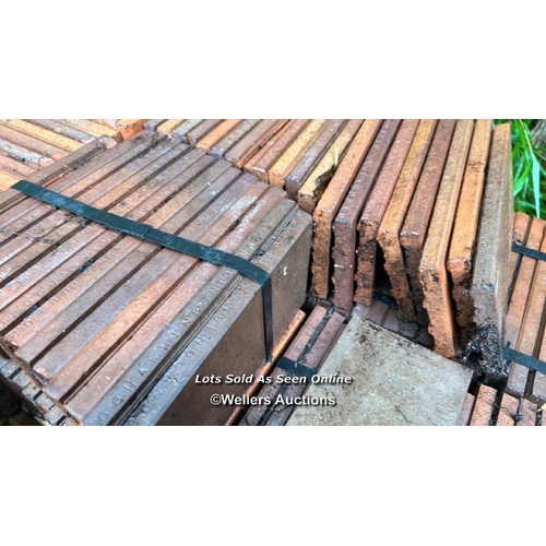 477 - x250 Hawkins pavers (no lifting equipment on site, buyer must be prepared with suitable labour for r... 