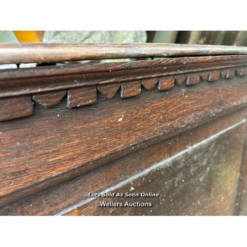 489 - A piece of oak church panelling, peg constructed, 57cm (h) x 84cm (l) / Please bring equipment and l... 