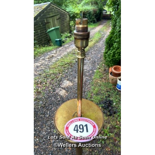 491 - A heavy brass neo-classical standing lamp, 157cm (h) / Please bring equipment and labour to assist w... 