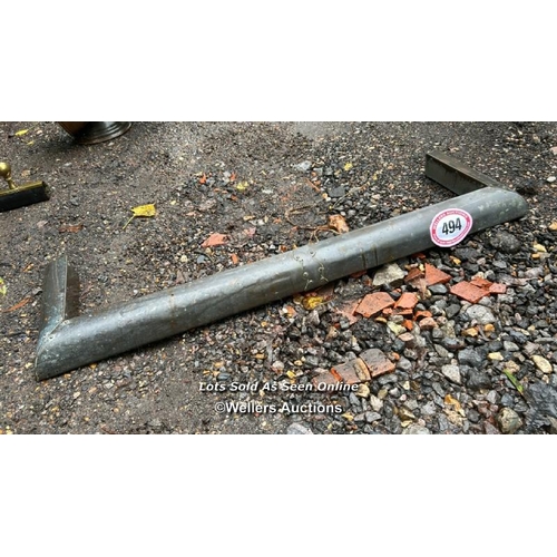 494 - A copper Victorian fender, 7cm (h) x 106cm (w) x 30cm (d) / Please bring equipment and labour to ass... 