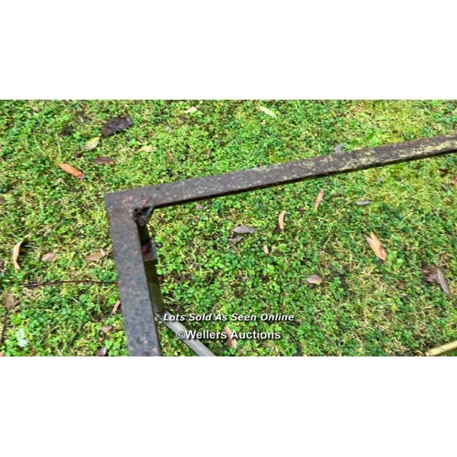 507 - A weathered brass table base, 41cm (h) x 100cm (w) x 49cm (d) / Please bring equipment and labour to... 