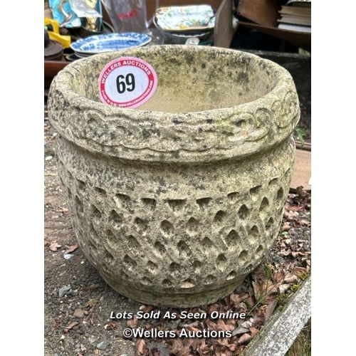 69 - Cotsworld style round planter, 30cm (h) x 33cm (dia) / Please bring equipment and labour to assist w... 